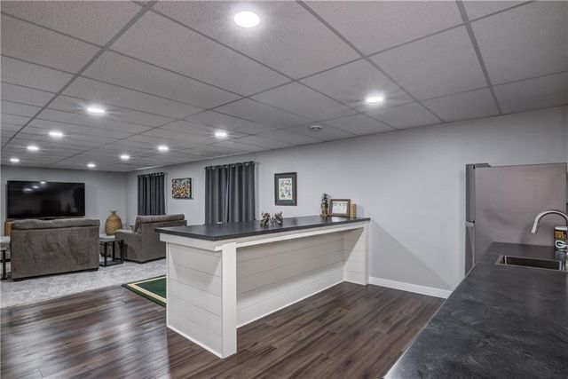 4947 Woodlands Drive, Eau Claire, WI 54703