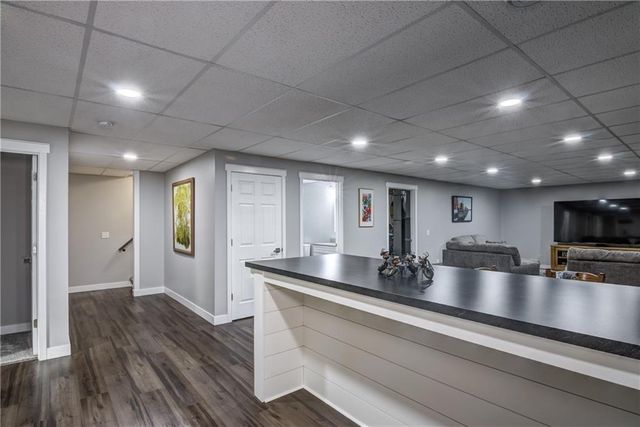 4947 Woodlands Drive, Eau Claire, WI 54703