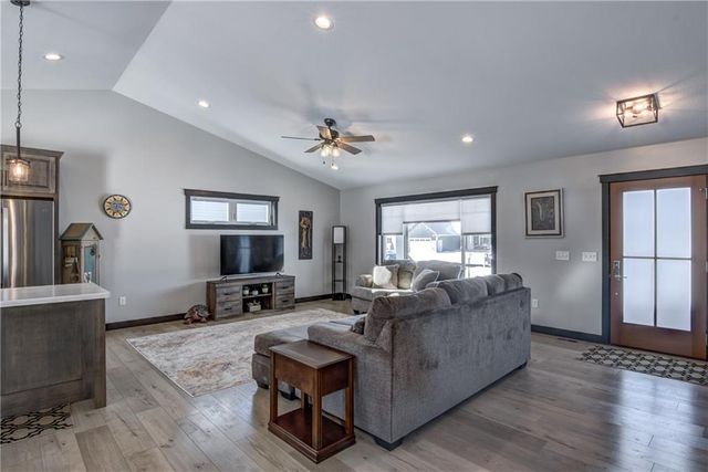 4947 Woodlands Drive, Eau Claire, WI 54703