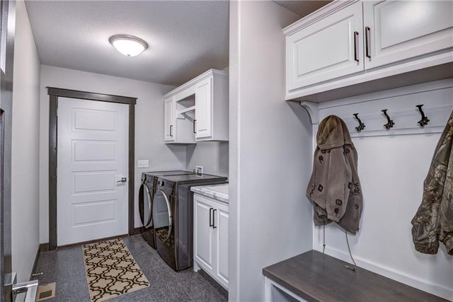 4947 Woodlands Drive, Eau Claire, WI 54703