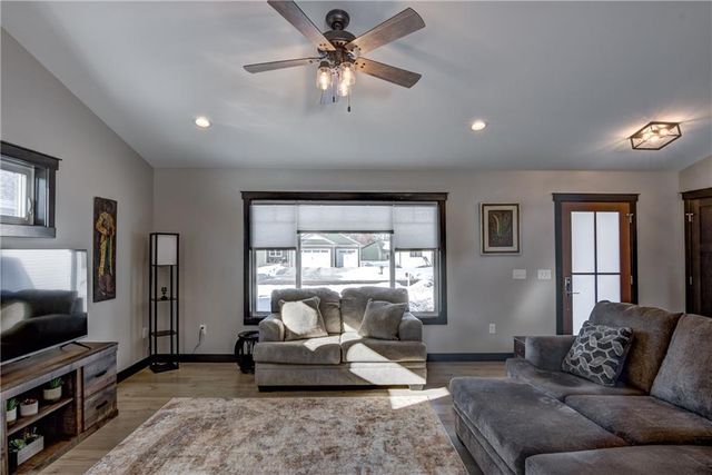 4947 Woodlands Drive, Eau Claire, WI 54703