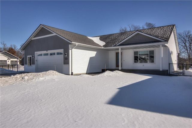 4947 Woodlands Drive, Eau Claire, WI 54703
