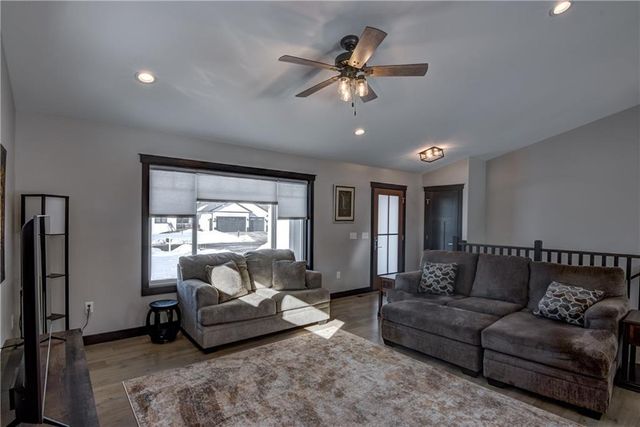 4947 Woodlands Drive, Eau Claire, WI 54703