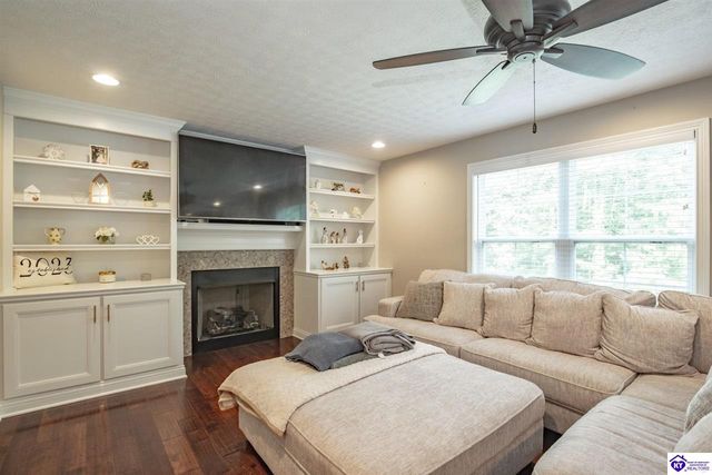 30 Cockeriell Court, Elizabethtown, KY 42701