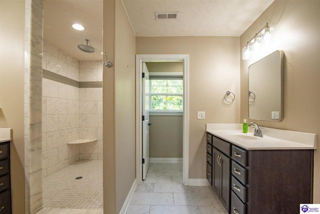 30 Cockeriell Court, Elizabethtown, KY 42701