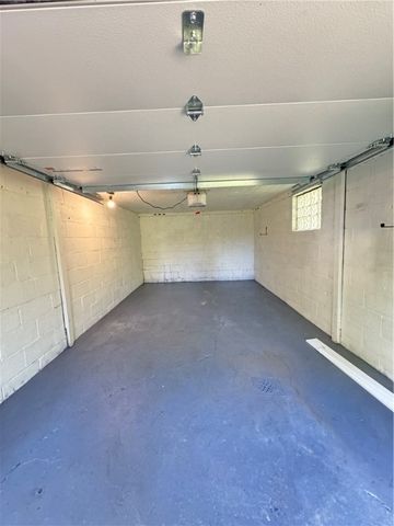 7811 Mount Carmel Rd, West Mifflin, PA 15147