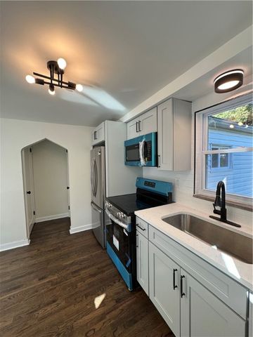 7811 Mount Carmel Rd, West Mifflin, PA 15147