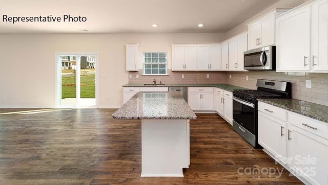 137 Pecan Grove Lane, Statesville, NC 28677