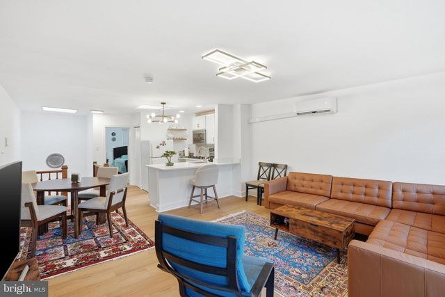 313 C ST SE, Washington, DC 20003