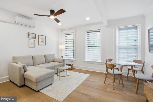 313 C ST SE, Washington, DC 20003