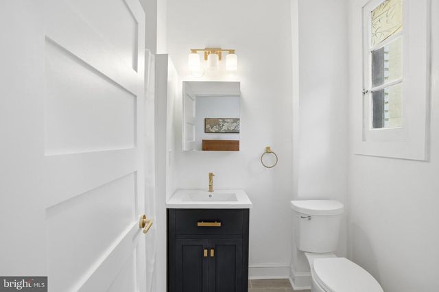 313 C ST SE, Washington, DC 20003
