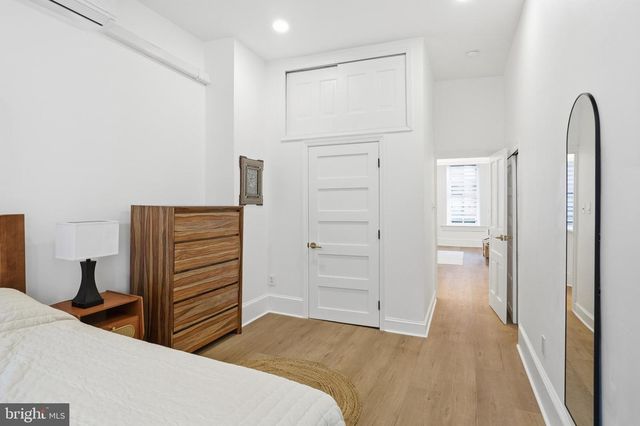 313 C ST SE, Washington, DC 20003