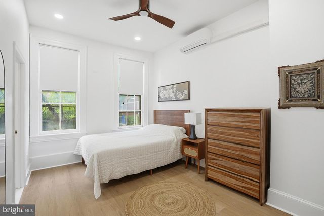 313 C ST SE, Washington, DC 20003