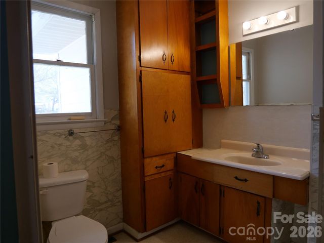 220 N Russell Street, Troy, NC 27371