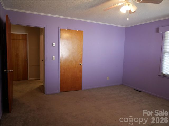 220 N Russell Street, Troy, NC 27371