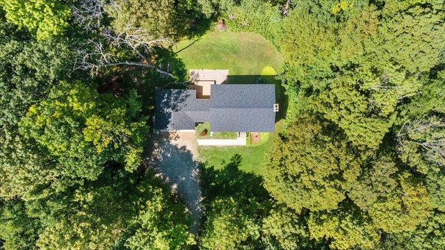 392 Powderhorn Road, Manchester, VT 05255