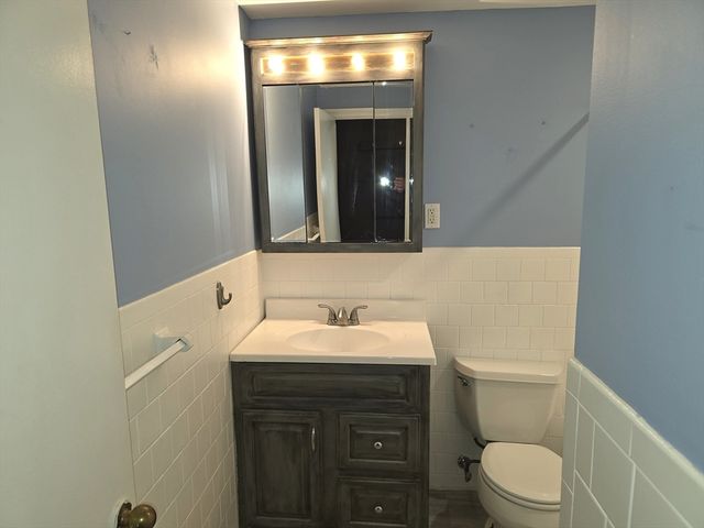 70 Mudge St 12, Lynn, MA 01902