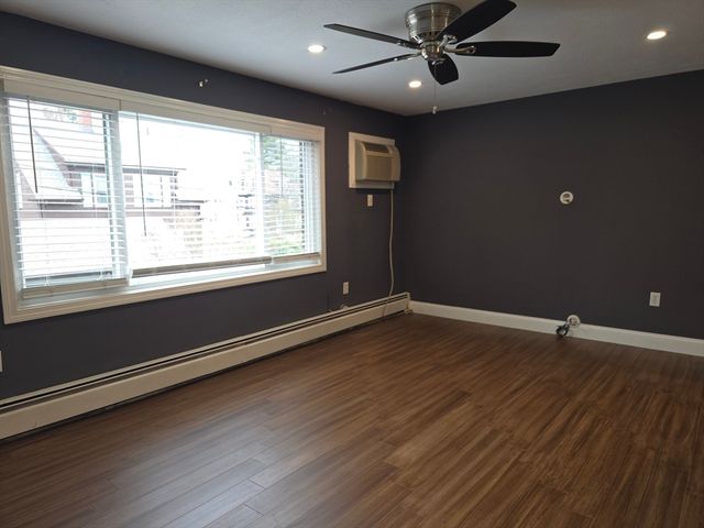 70 Mudge St 12, Lynn, MA 01902