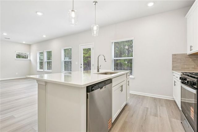 90 Proust, Dallas, GA 30132