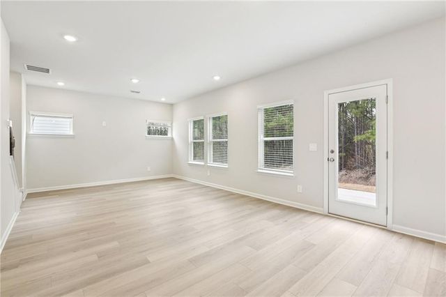 90 Proust, Dallas, GA 30132