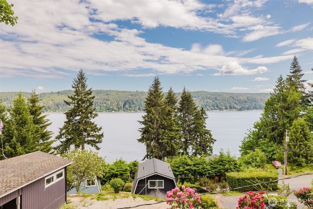 30 NE Alta Vista Drive, Belfair, WA 98528