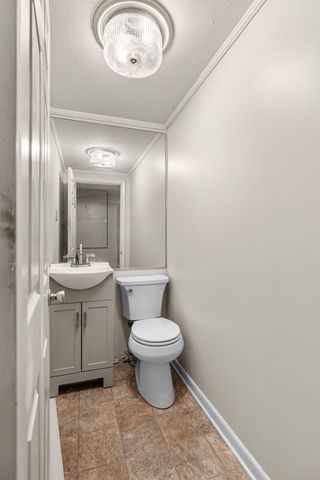 2009 Dellwood Drive, Lexington, KY 40503