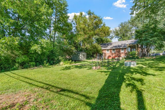2009 Dellwood Drive, Lexington, KY 40503