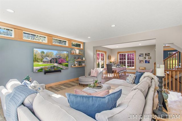 6427 Sand Castle View, Holland, MI 49423