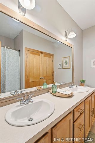 6427 Sand Castle View, Holland, MI 49423
