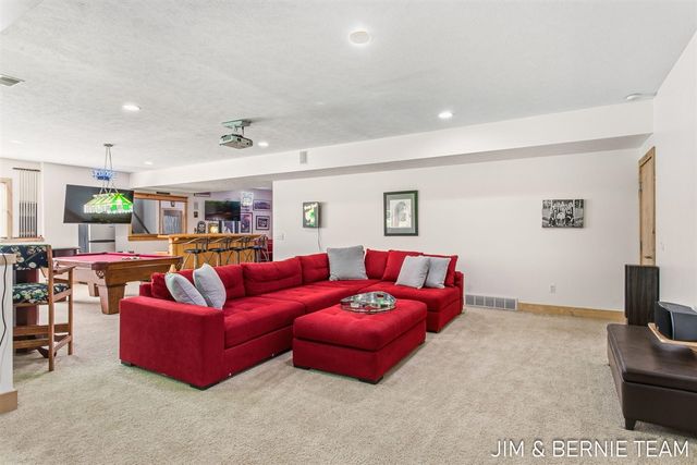 6427 Sand Castle View, Holland, MI 49423