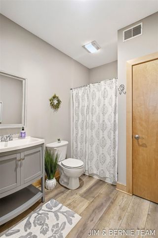 6427 Sand Castle View, Holland, MI 49423