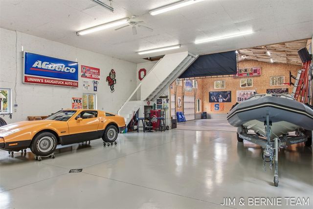 6427 Sand Castle View, Holland, MI 49423