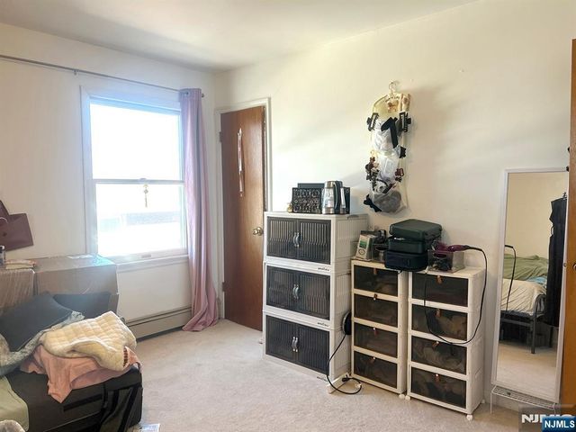 525 Stuyvesant Avenue, Lyndhurst, NJ 07071