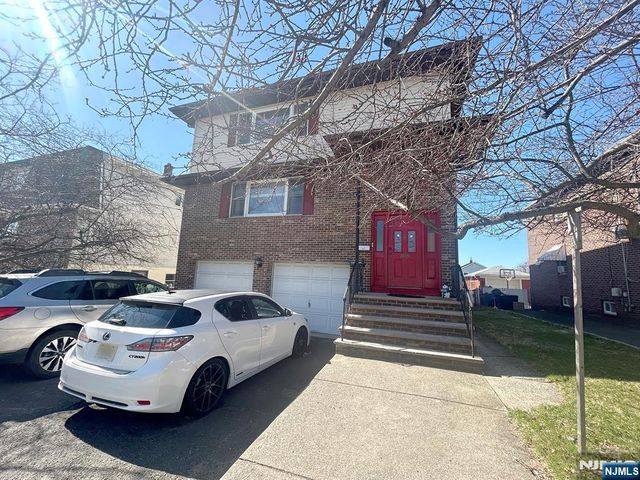 525 Stuyvesant Avenue, Lyndhurst, NJ 07071