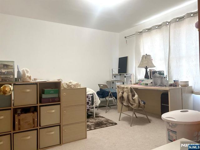 525 Stuyvesant Avenue, Lyndhurst, NJ 07071