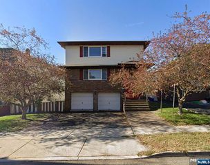 525 Stuyvesant Avenue, Lyndhurst, NJ 07071