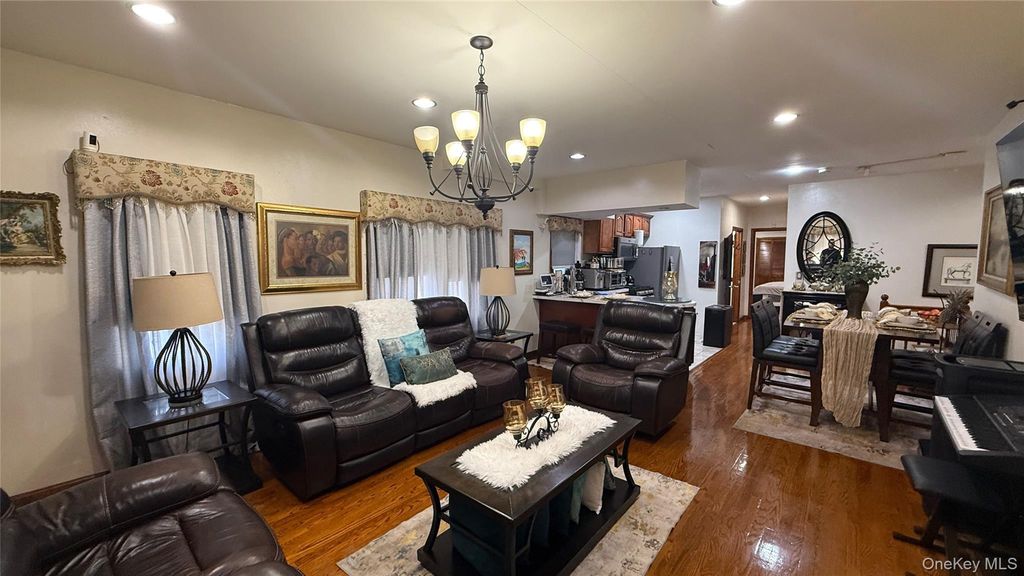 11412 142nd Street, South Ozone Park, NY 11436 — photo 3