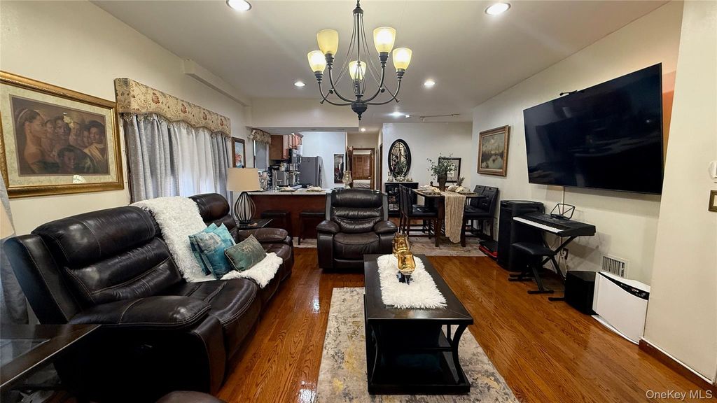 11412 142nd Street, South Ozone Park, NY 11436 — photo 4