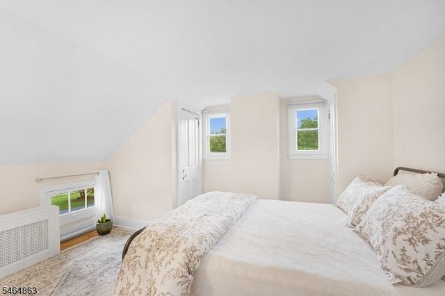 37 W Main St, Mendham Twp., NJ 07945