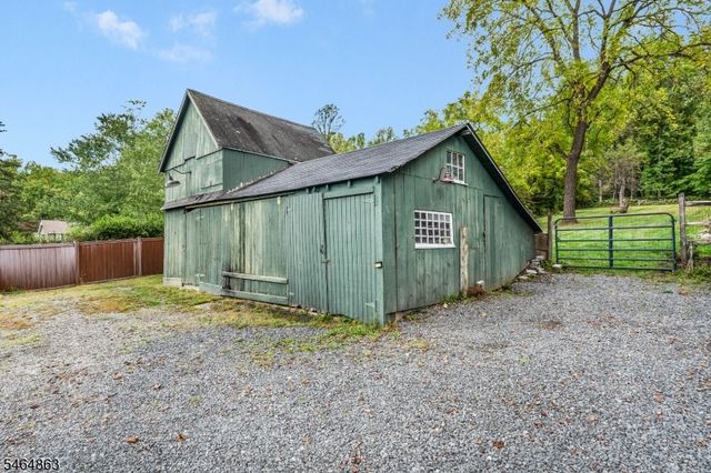 37 W Main St, Mendham Twp., NJ 07945