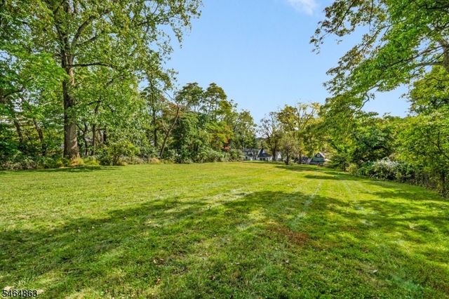 37 W Main St, Mendham Twp., NJ 07945