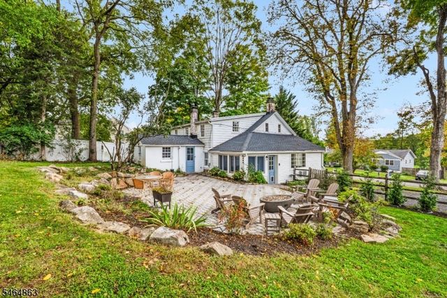37 W Main St, Mendham Twp., NJ 07945