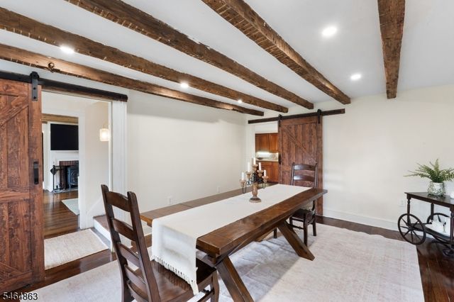 37 W Main St, Mendham Twp., NJ 07945