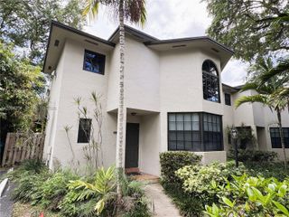 3054 Center St 3054, Miami, FL 33133