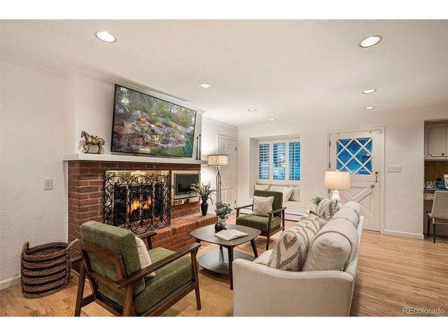 11954 W Applewood Knolls Dr, Lakewood, CO 80215