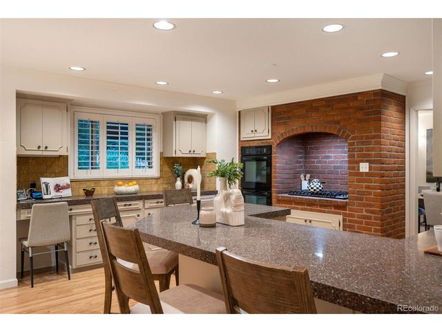 11954 W Applewood Knolls Dr, Lakewood, CO 80215