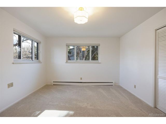 11954 W Applewood Knolls Dr, Lakewood, CO 80215