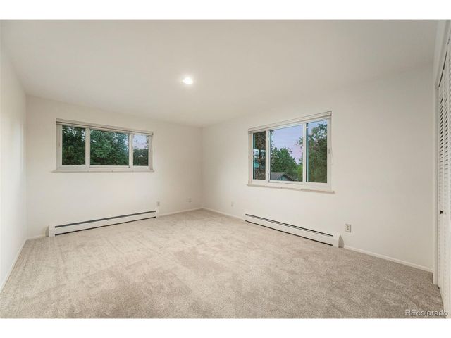 11954 W Applewood Knolls Dr, Lakewood, CO 80215