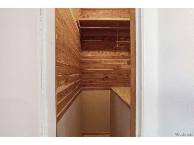 11954 W Applewood Knolls Dr, Lakewood, CO 80215