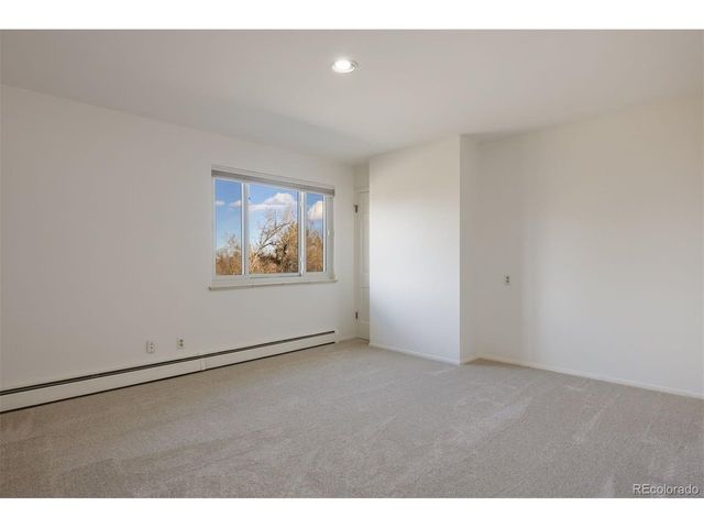 11954 W Applewood Knolls Dr, Lakewood, CO 80215